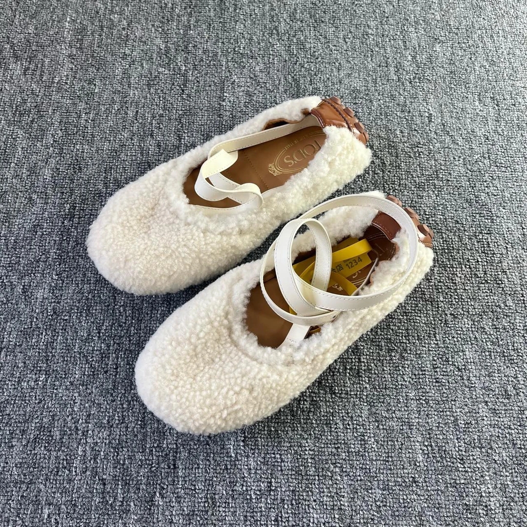 Tod's/托德斯 羊皮舒适时尚休闲单鞋 38码/2756