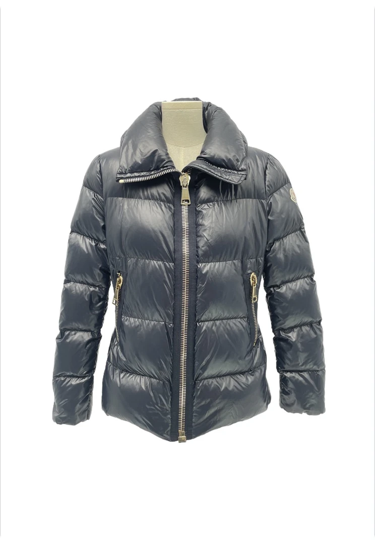 Moncler/蒙口纯色羽绒服外套 2码/1565