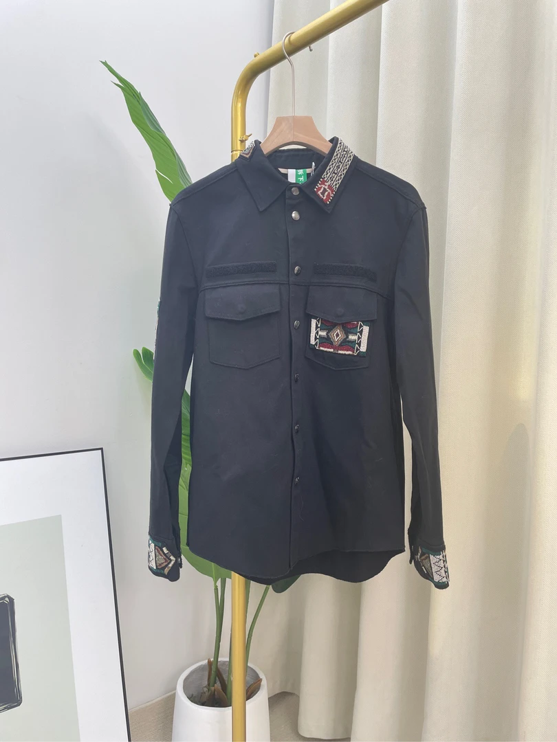 Valentino 华伦天奴 刺绣重工牛仔外套 46码/98新/SN3926