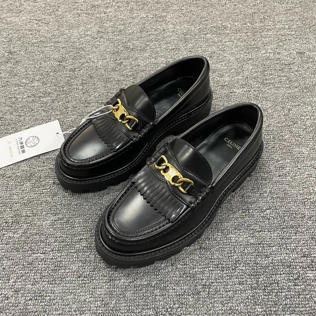 99新 Celine/思琳 牛皮链条流苏乐福鞋 35.5码/4339