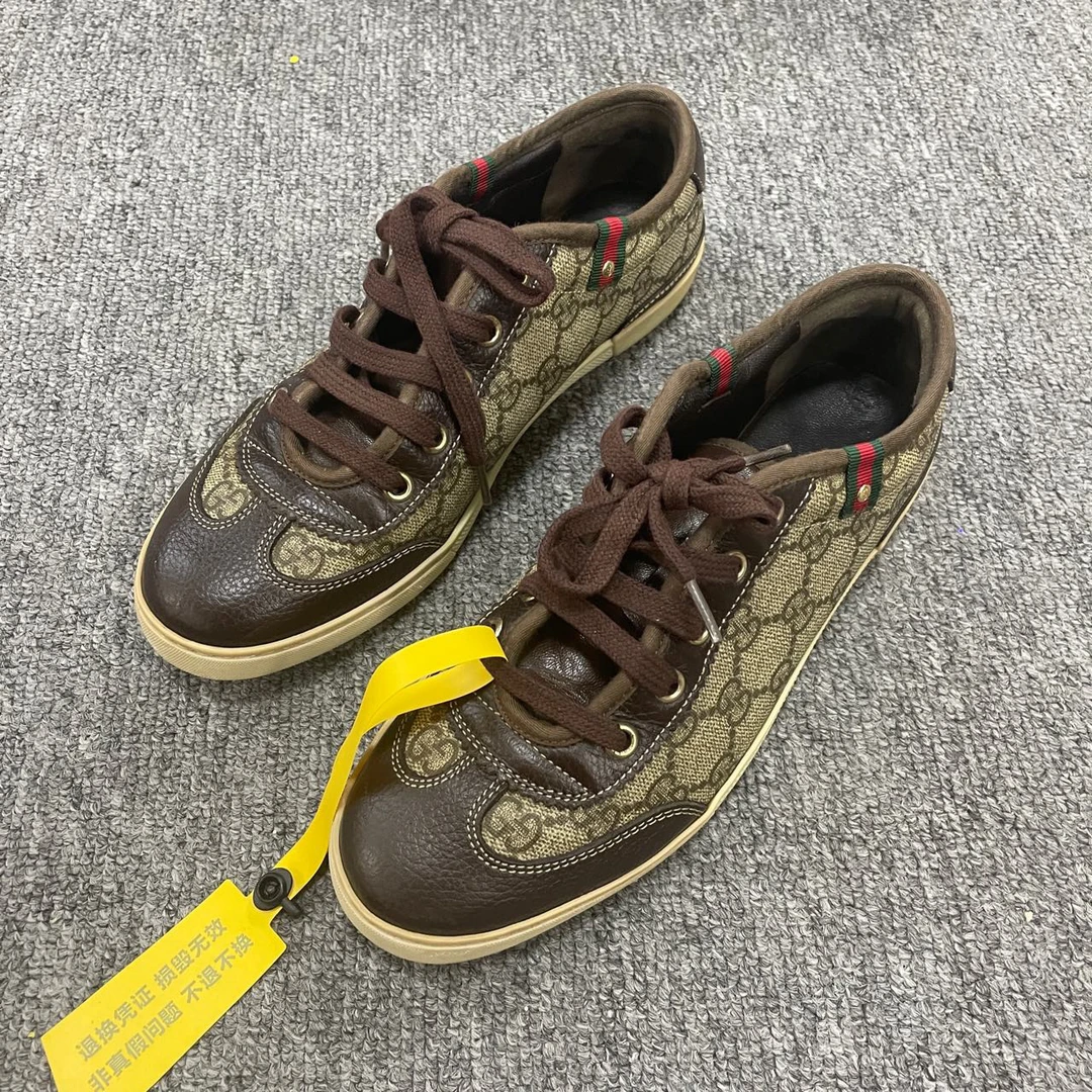 GUCCI/古驰 皮革经典双G图案休闲时尚板鞋 36码/2064