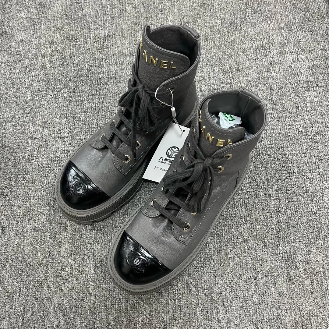 CHANEL/香奈儿 羊皮圆头系带短筒马丁靴  尺码：38/4160