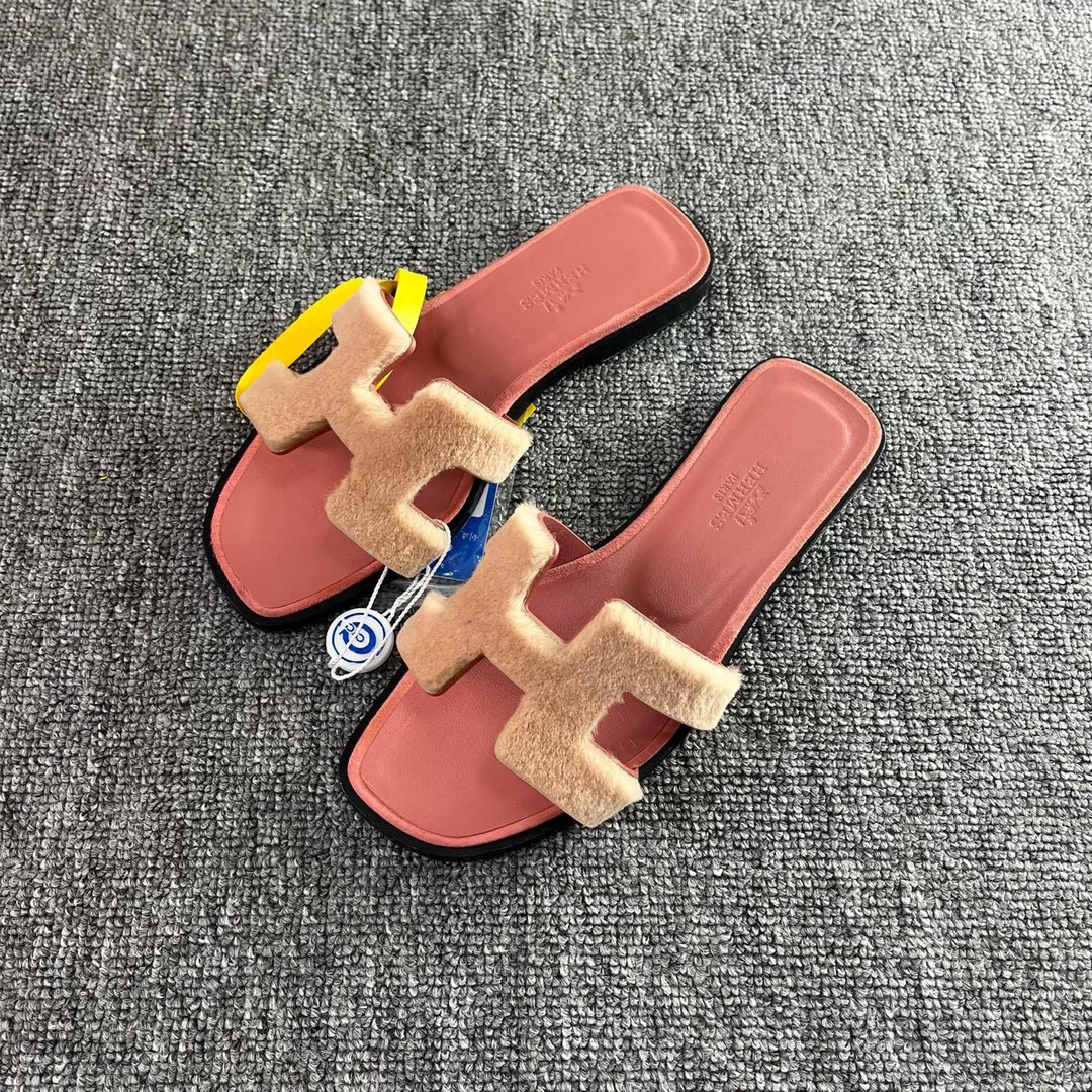 95新 Hermes/爱马仕 舒适休闲时尚凉拖 34.5码/1785