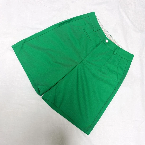 裤头一颗扣休闲短裤-果梓063