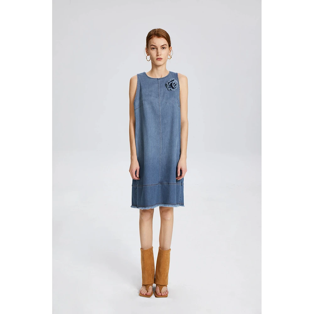 【Fabrique】复古风可拆卸装饰花牛仔连衣裙春季新款时尚无袖牛仔裙