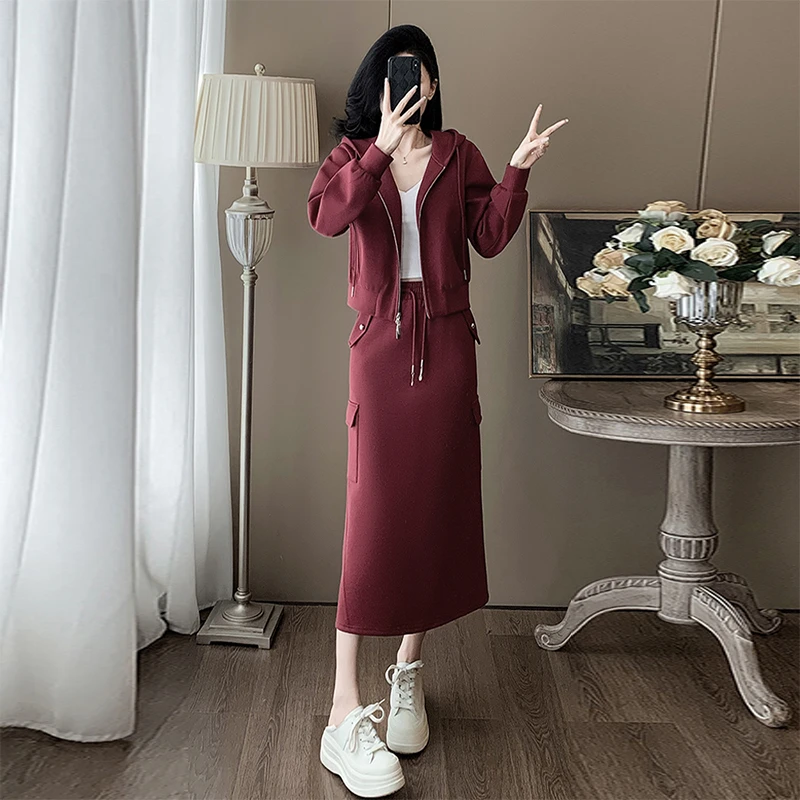 早秋穿搭套装2024新款女装休闲慵懒风一整套穿搭卫衣半身裙两件套