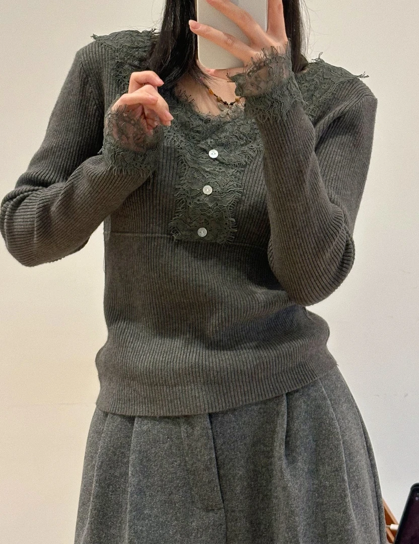 【杭州S姐精品女装】蕾丝拼接打底衫女百搭长袖针织衫套头毛衣23055