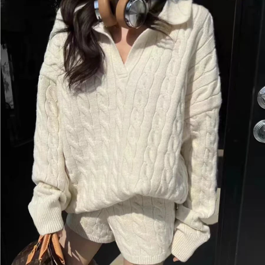 慵懒风麻花POLO领显瘦长袖针织衫女2025冬季高腰洋气百搭短裤套装