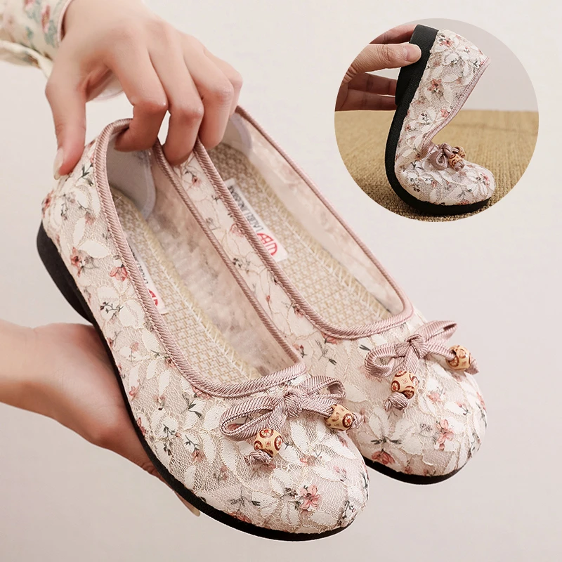 老北京布鞋女夏季透气网面民族风绣花鞋软底防滑中老年舒适妈妈鞋