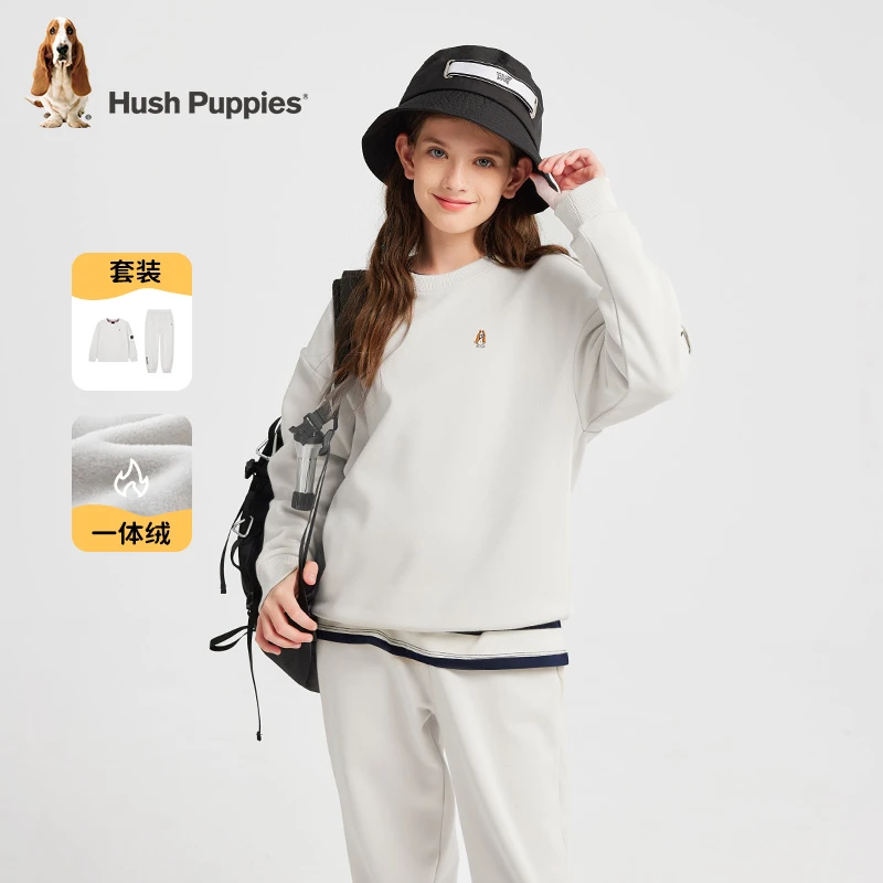 一体绒套装 冬新款学院感 暇步士童装