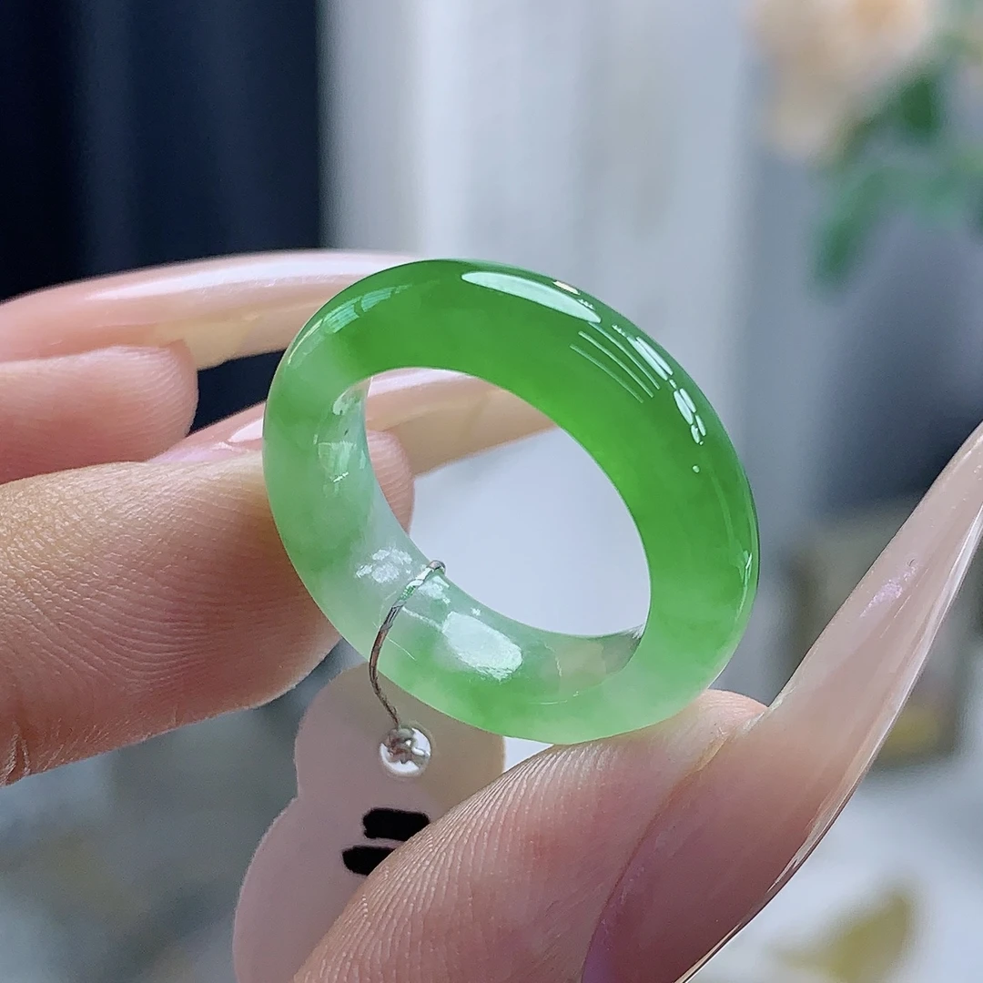 天然缅甸A货翡翠 圈口号：11-12号