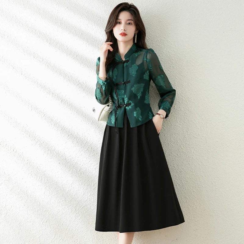 中国风气质复古盘扣外搭连衣裙套装2024春季新款洋气A字裙两件套