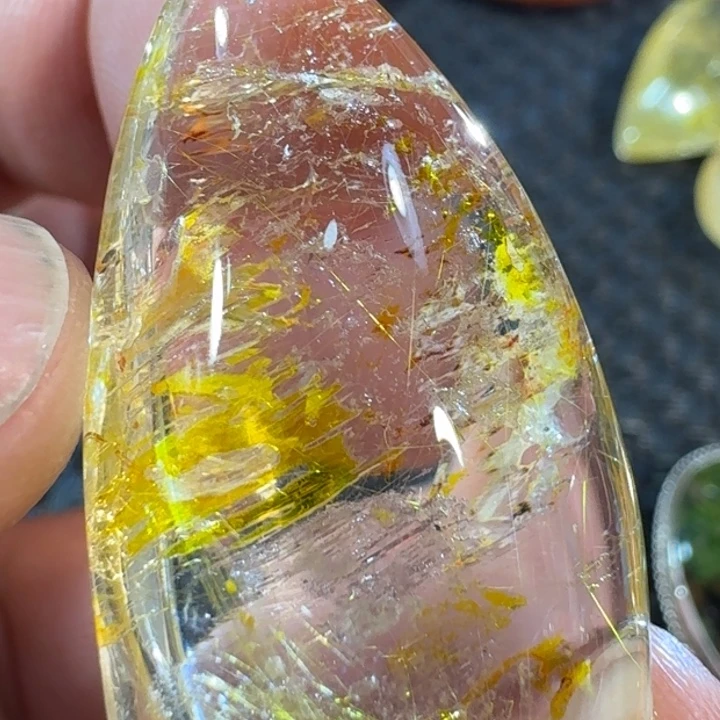 水晶颈饰未镶嵌J****张