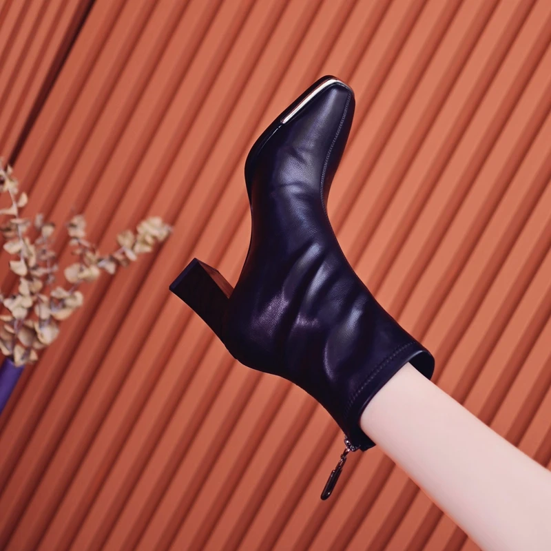 金属方头高跟马丁靴女粗跟烟管靴2025秋冬新款百搭后拉链瘦瘦短靴