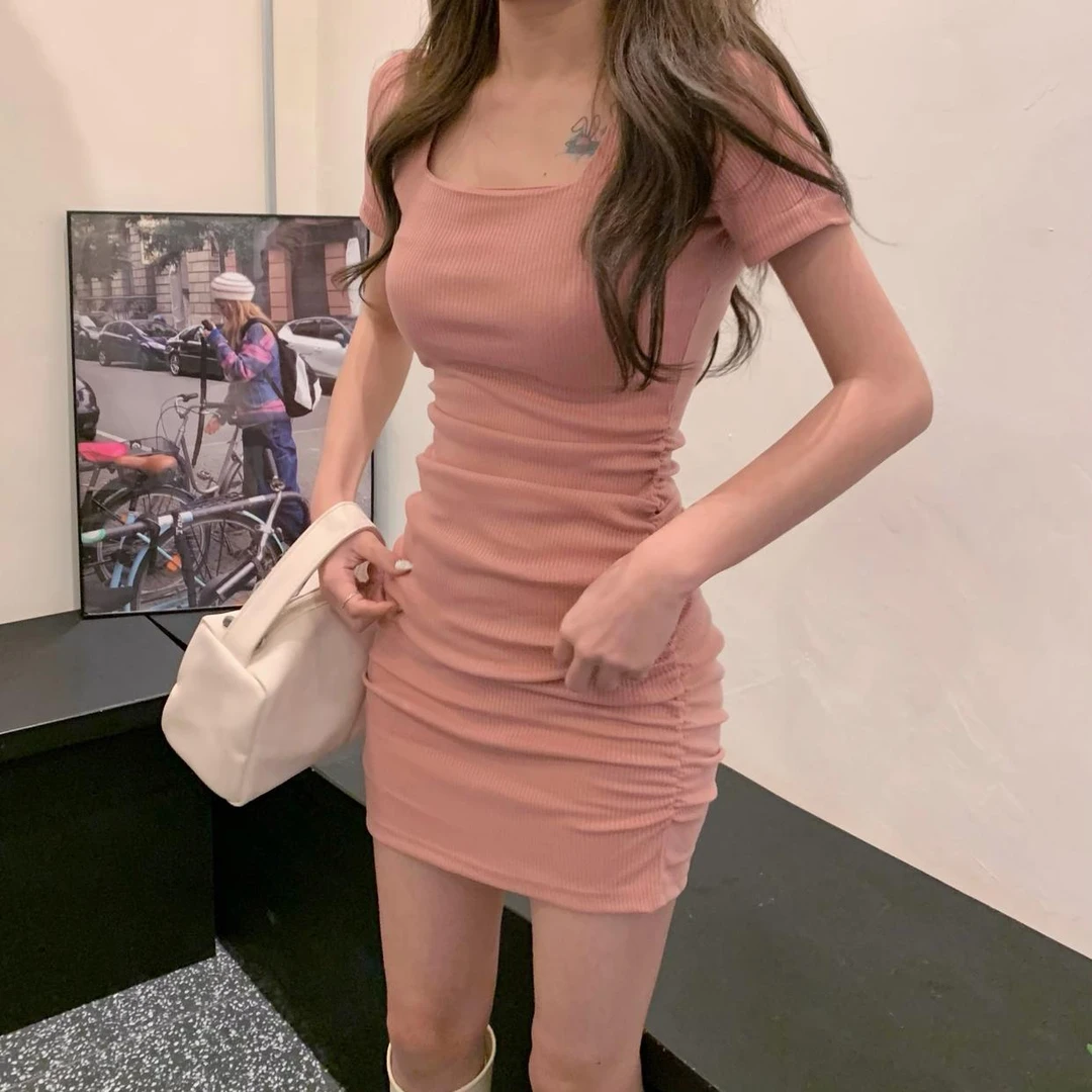 时尚修身女款百搭气质方领紧身连衣裙女纯色收腰显瘦性感包臀裙潮