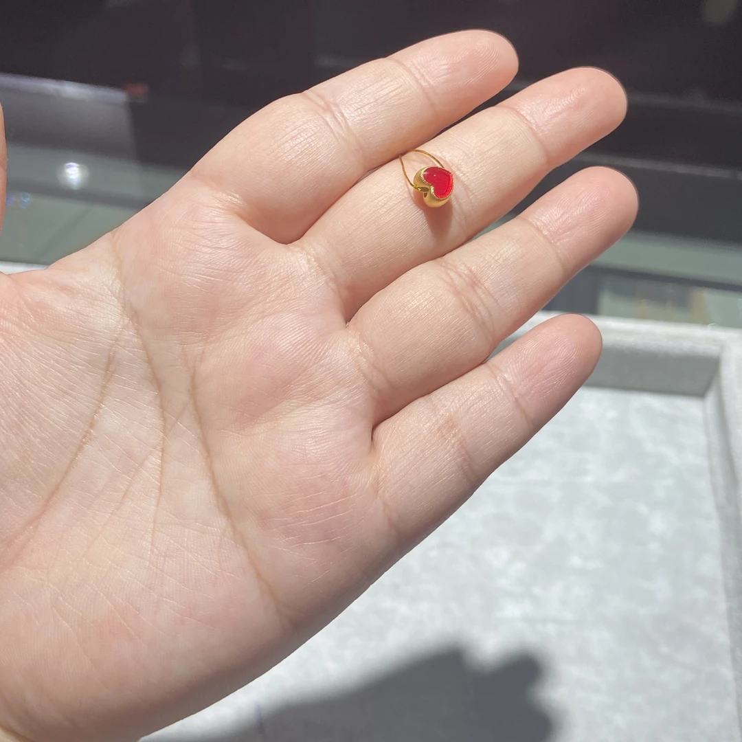足金999 珐琅彩爱心通孔 0.921