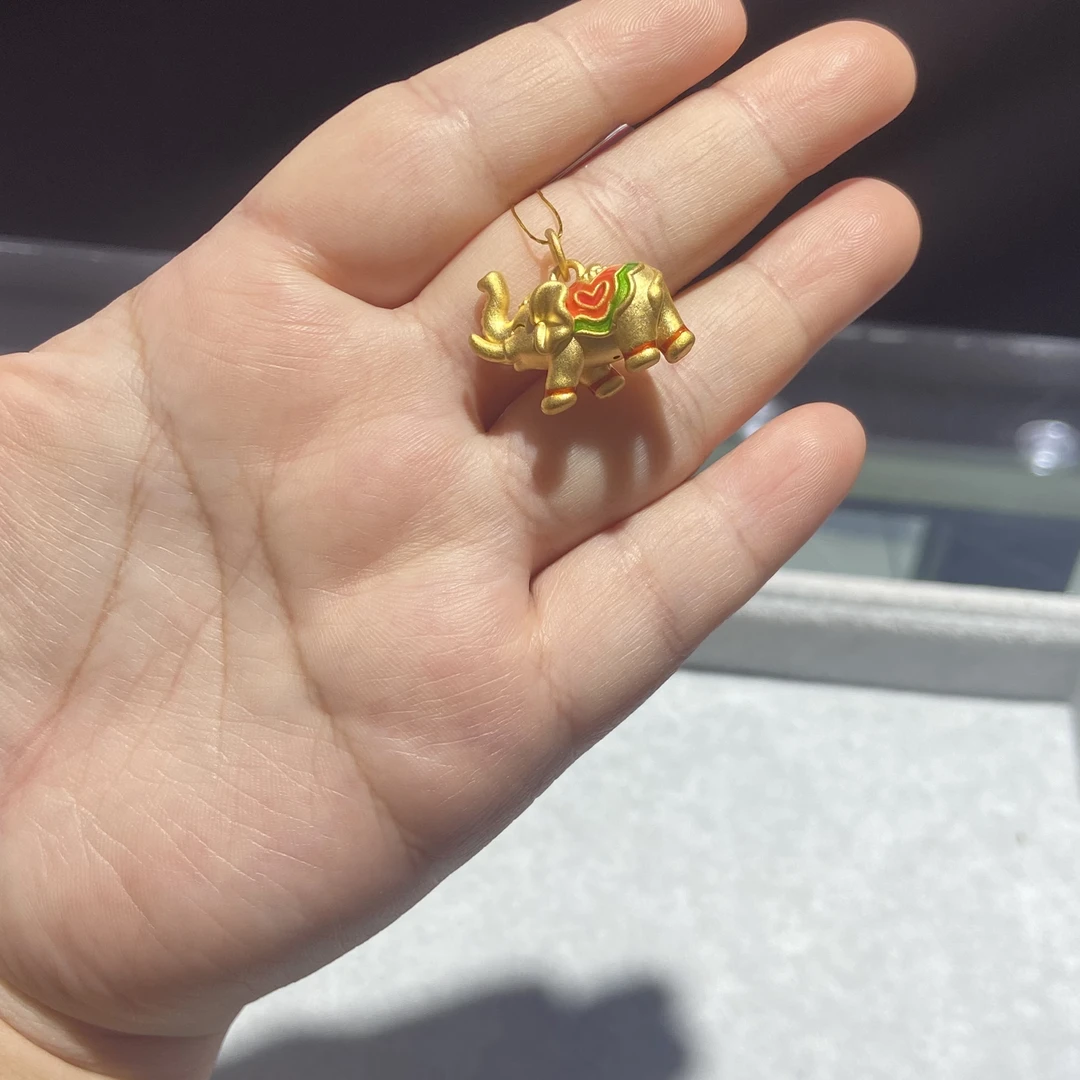 足金999 珐琅彩大象滴溜 1.935