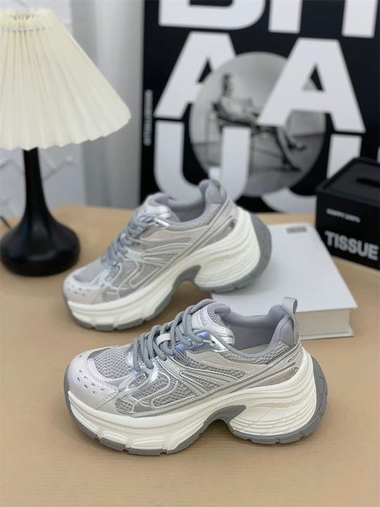 欧洲站厚底增高运动跑步鞋2024秋季新款休闲网面轻便ins潮老爹鞋