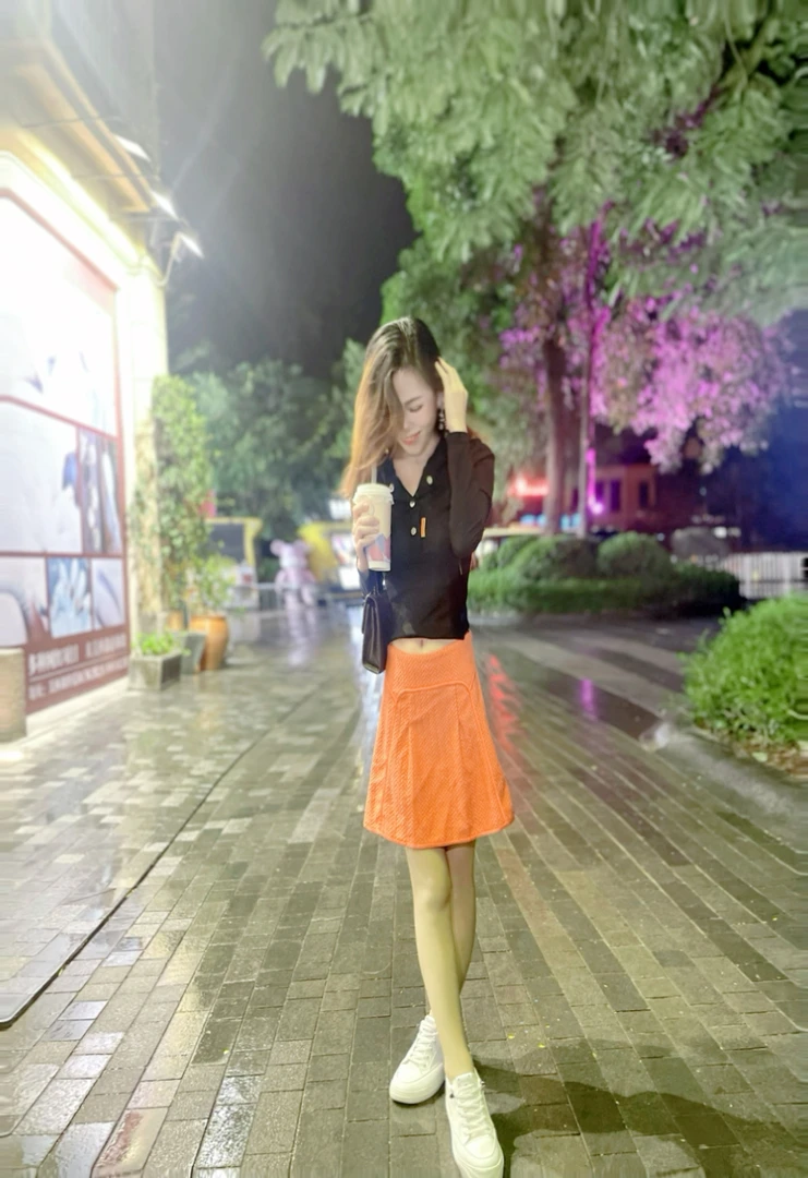 网红同款气质连衣裙