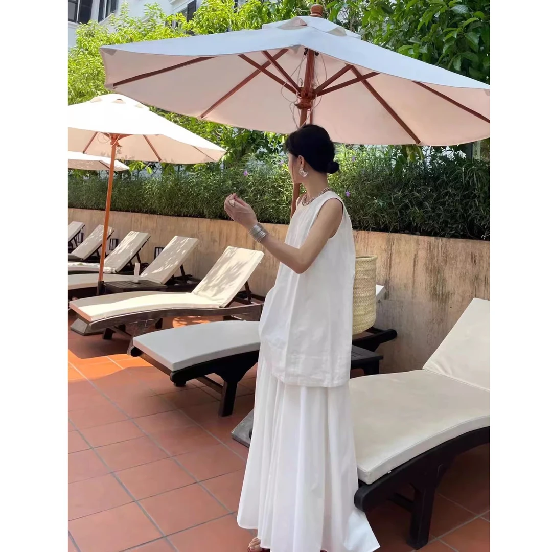 露背设计感纯色圆领背心上衣夏装新款简约V型宽松无袖气质衬衫女