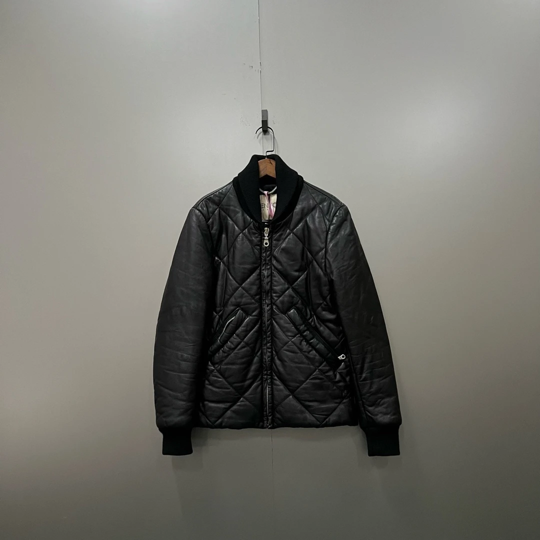 KENZO 高田贤三 黑色菱格压纹皮夹克 S码/95新/公价10000/无配件