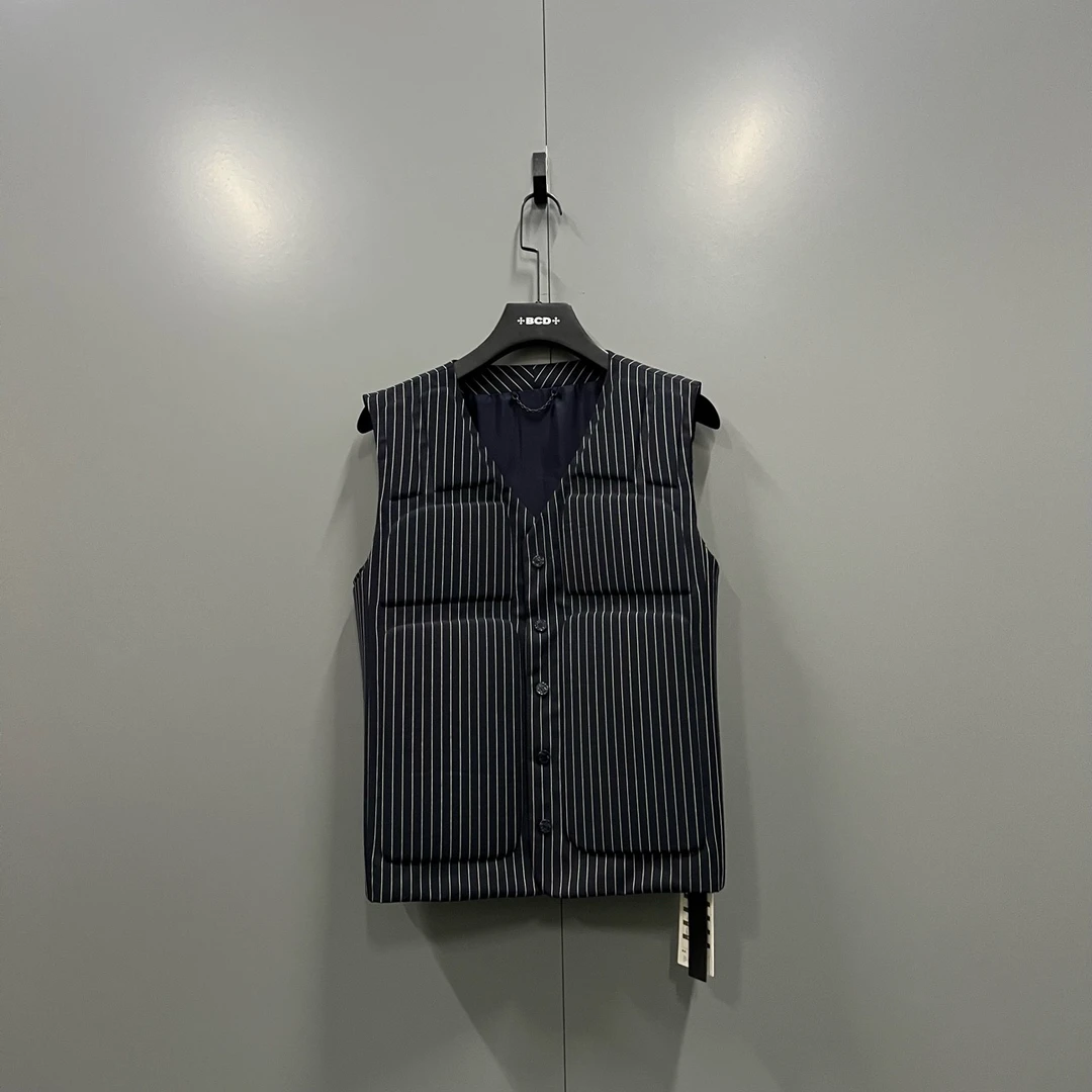 Louis Vuitton LV 条纹马甲 48码/98新/公价14100/无配件 bc00651