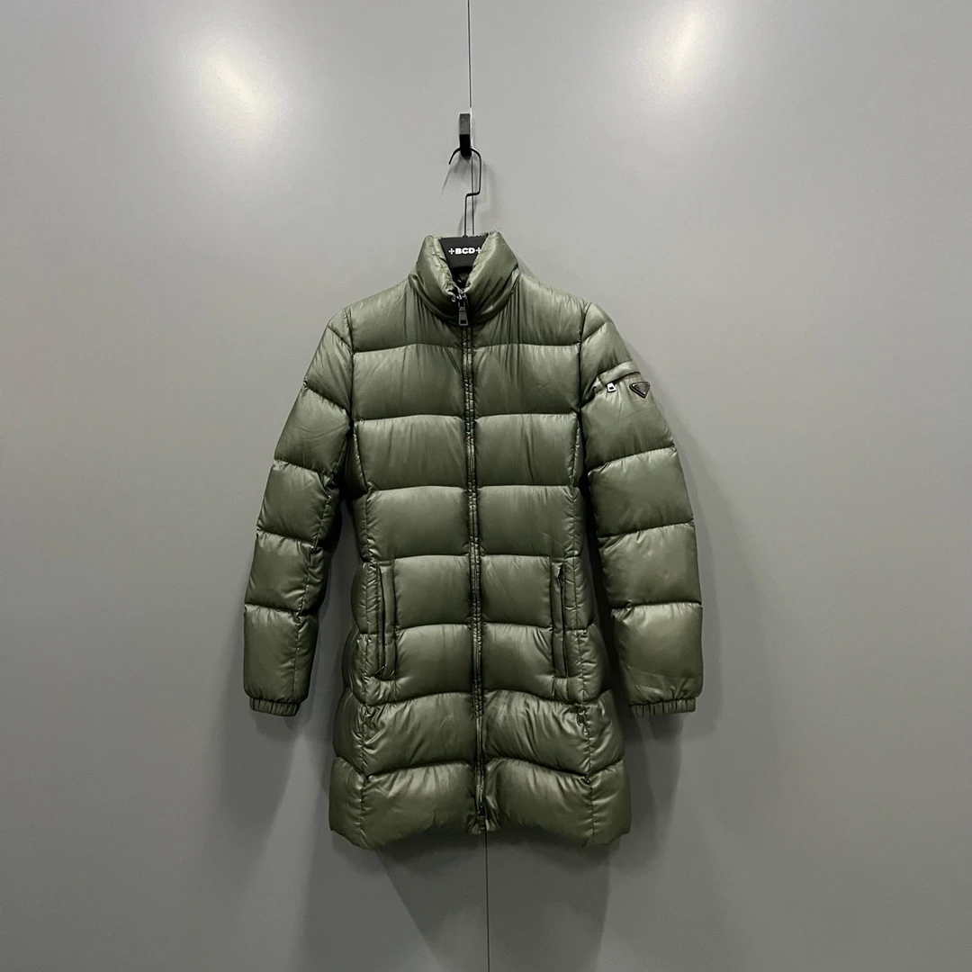 PRADA 普拉达 绿色三角标logo长款羽绒服 40码/95新/公价18000/
