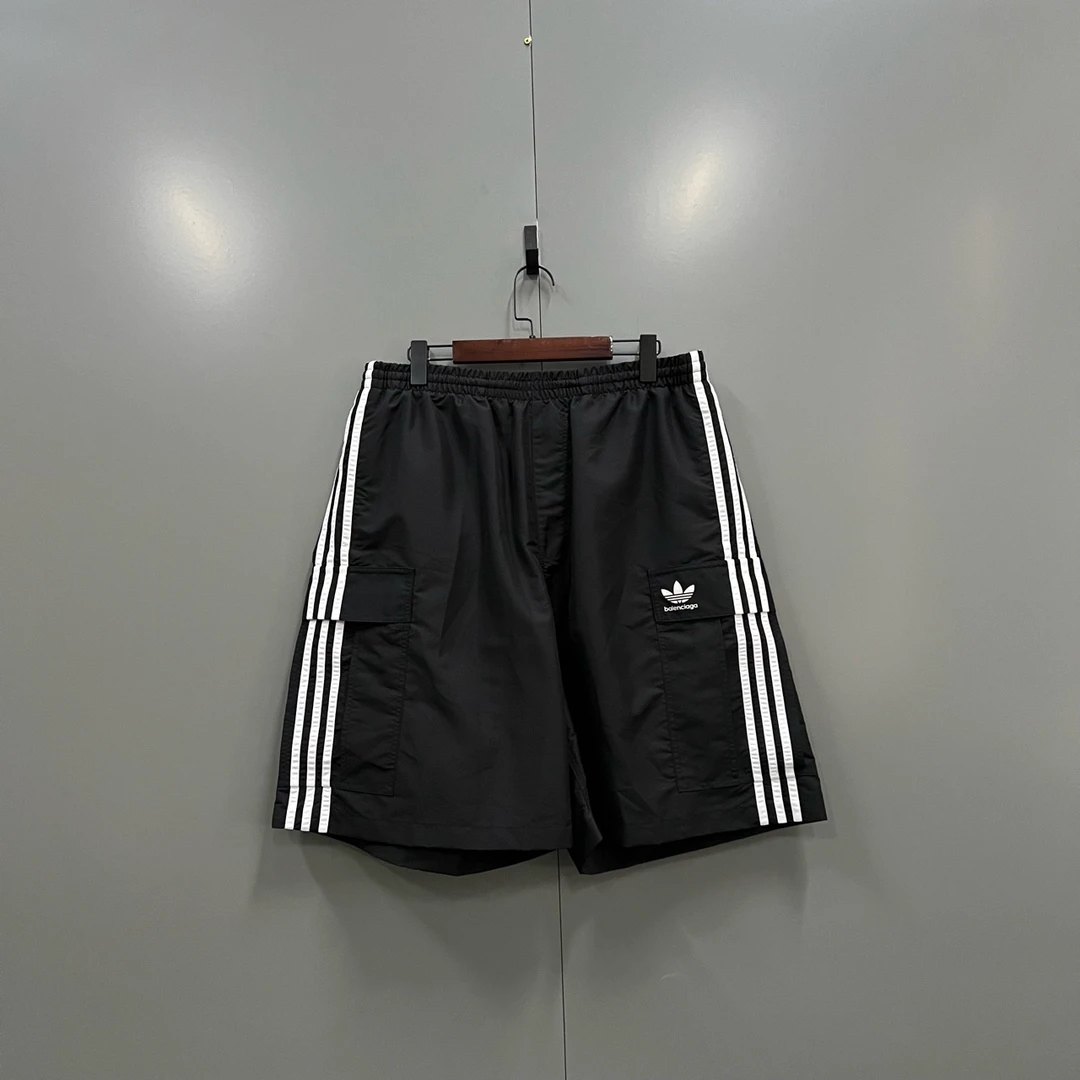 Balenciaga 巴黎世家 × Adidas 阿迪达斯条纹三叶草logo短裤 M码/