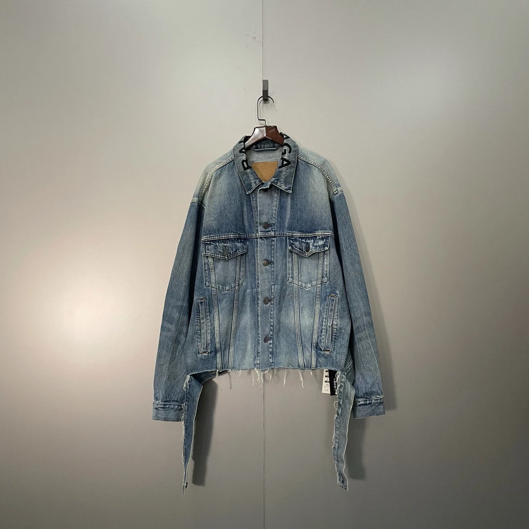 Balenciaga 巴黎世家 蓝色水洗牛仔外套 36码/95新/公价8342/无配