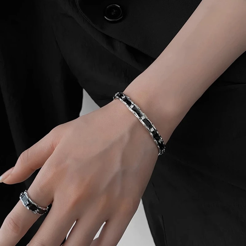 合金手链 男女设计新款暗黑风手链时尚百搭黑色复古个性简约手镯