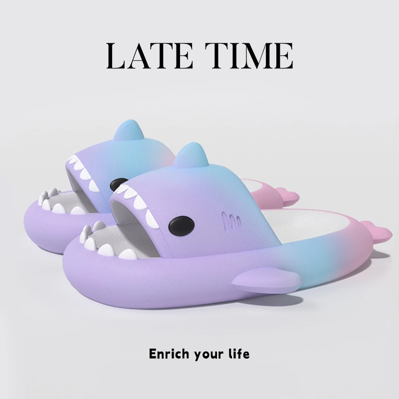 彩虹鲨鱼拖鞋女夏季新款可爱潮流舒适软底防滑家具户外可穿凉拖鞋