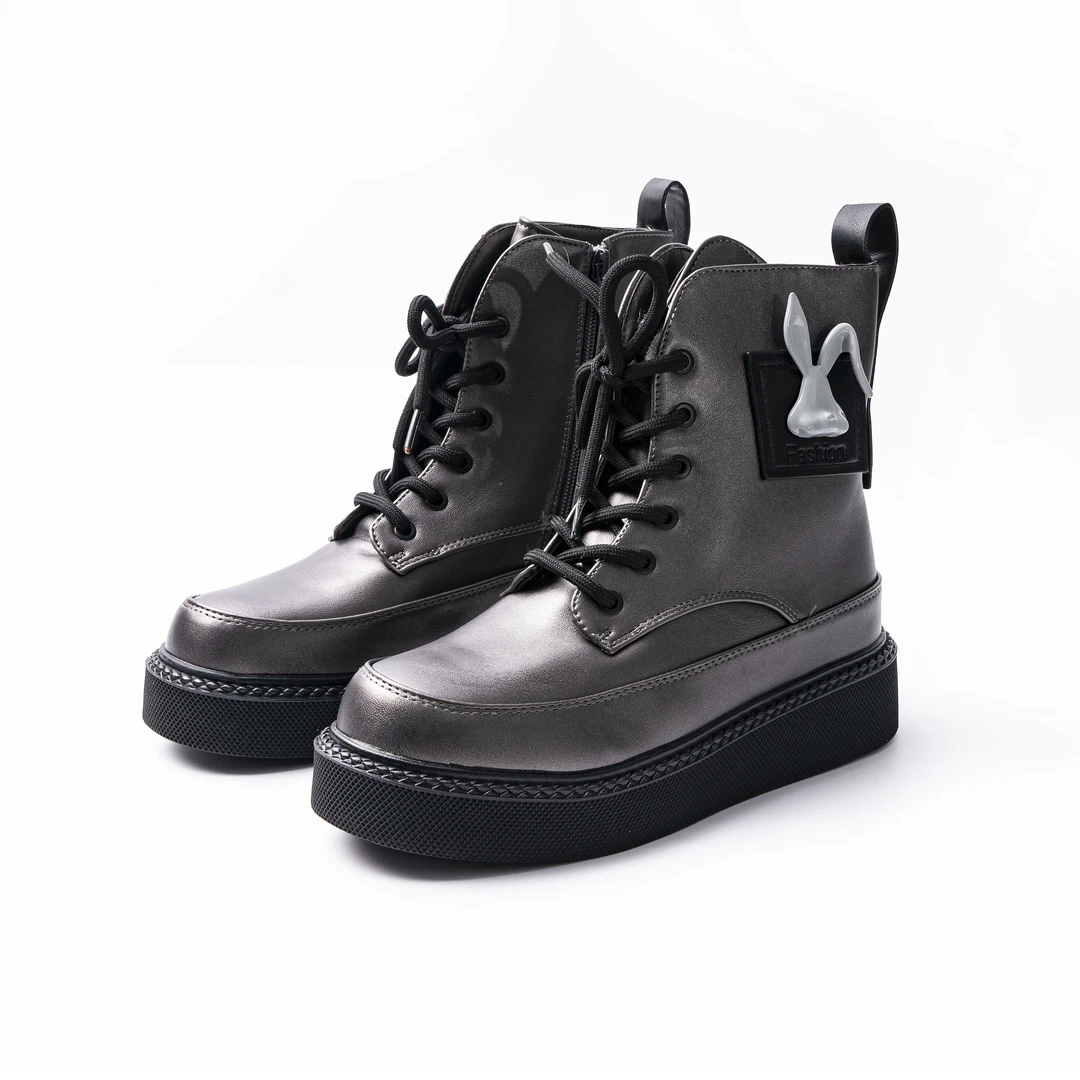 潮牌新款百搭真皮软底女靴 CA-0486