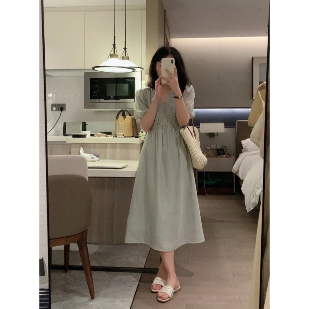 【清】v领连衣裙女收腰显瘦法式气质高级设计感小众独特裙子夏