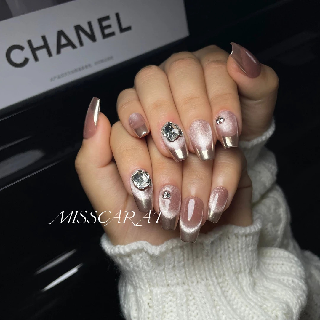 MISSCARAT秋冬2024年金属法式猫眼镶钻纯手工高端定制穿戴甲L0043