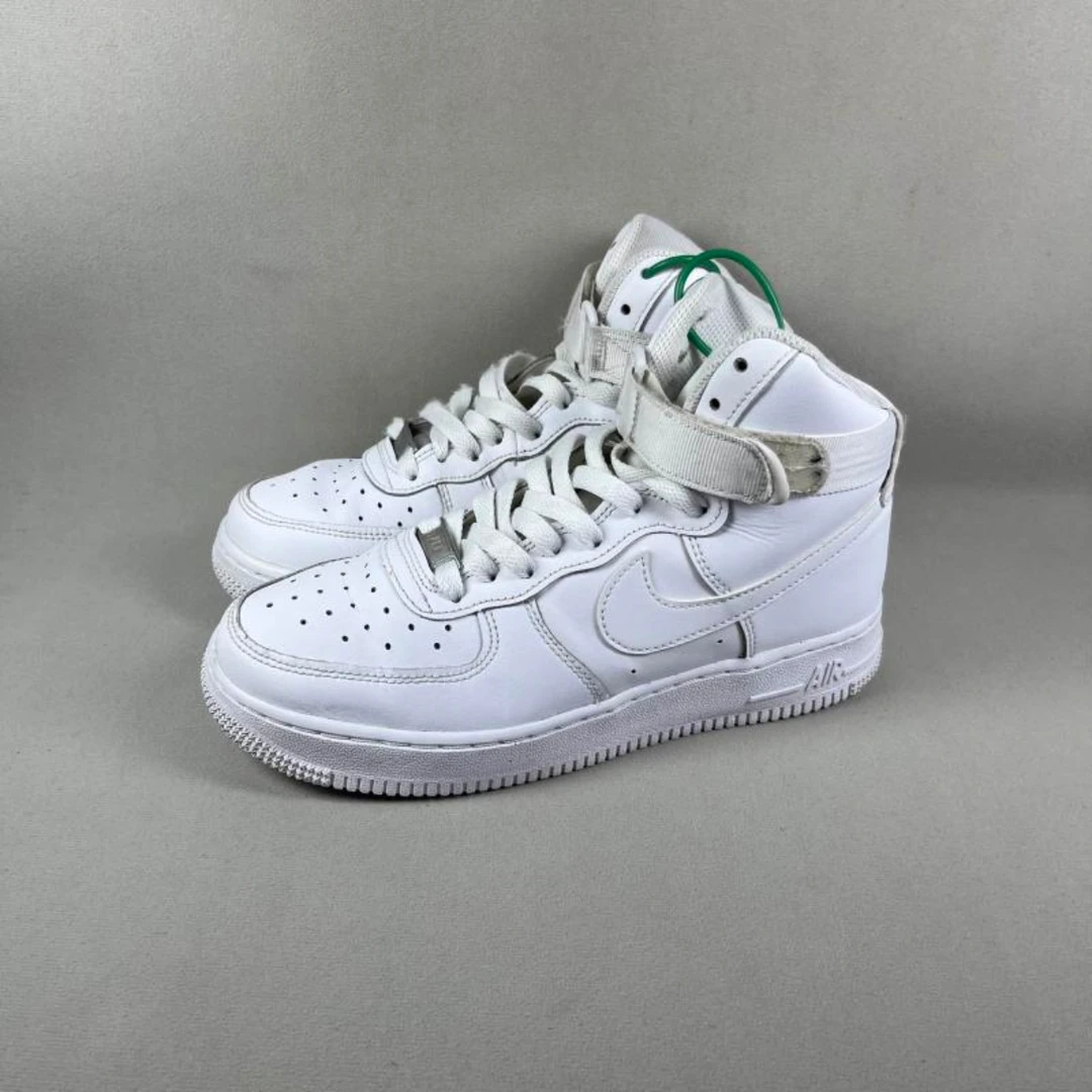 37.5码 二手 Nike AF1 LE   DH2943-111（A235）
