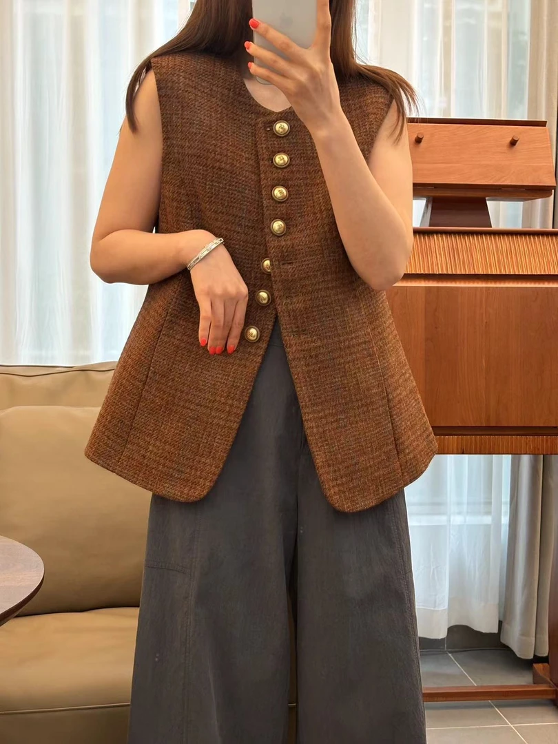 AW24379  【秋日私语】100羊毛精致马甲