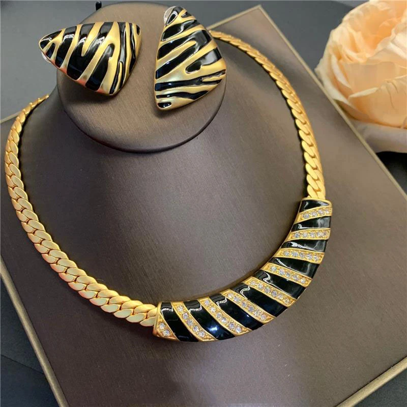 铜合金项链 中古黑金斑马纹项链时尚欧美重工设计锁骨链个性项饰