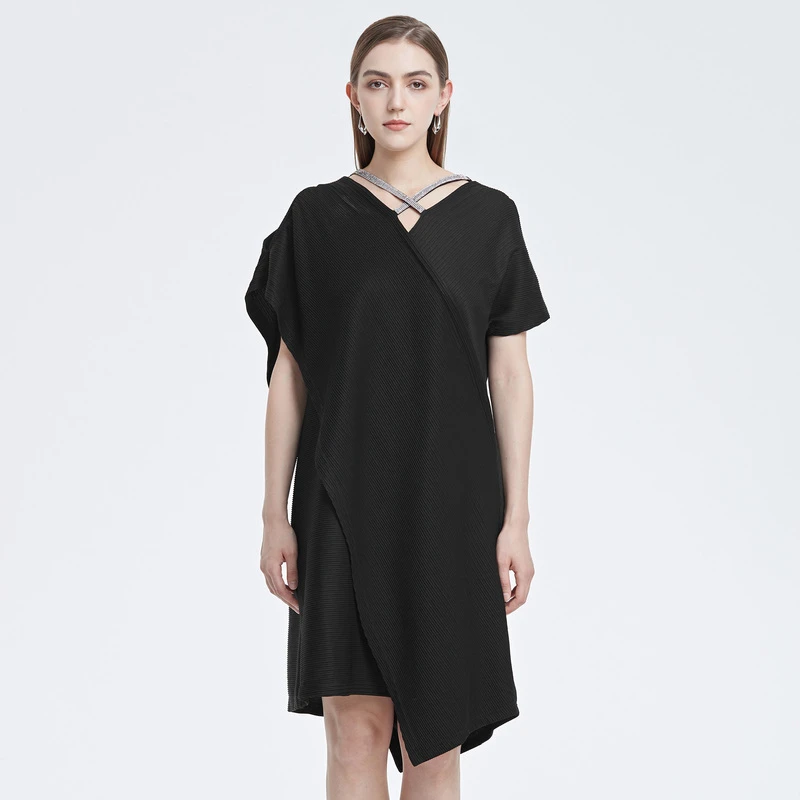 S·DEER圣迪奥女士宽松时尚气质春夏款不规则纯色连衣裙S222Z1269