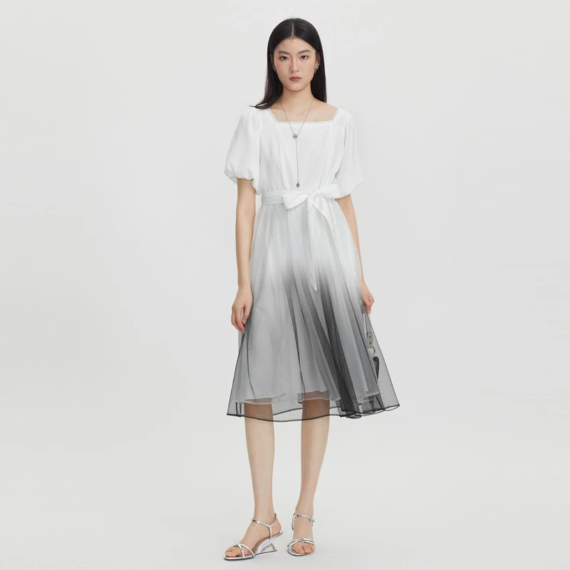 S.DEER圣迪奥女装方领收腰撞色网纱时尚泡泡袖连衣裙 S232Z1275