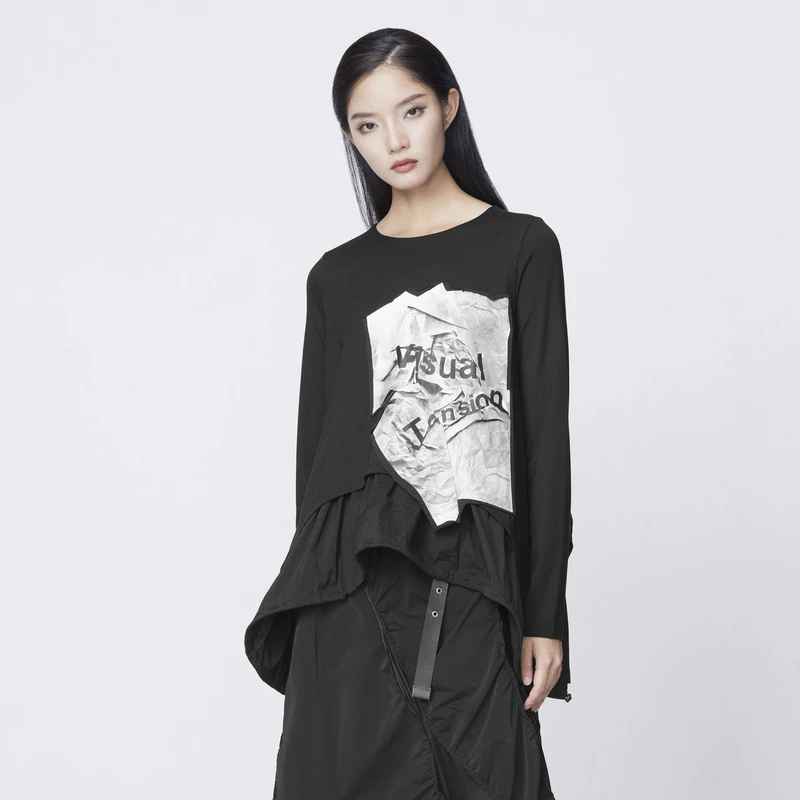 S.DEER圣迪奥女装新品百搭时尚个性圆领印花黑色长袖T恤S21380220