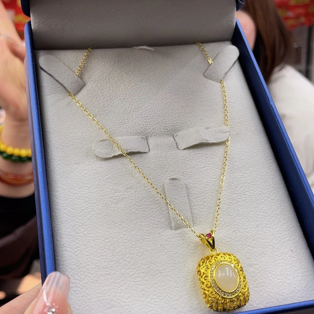 【闪购商品】和田玉高品质和田玉K18镂空吊坠未镶嵌