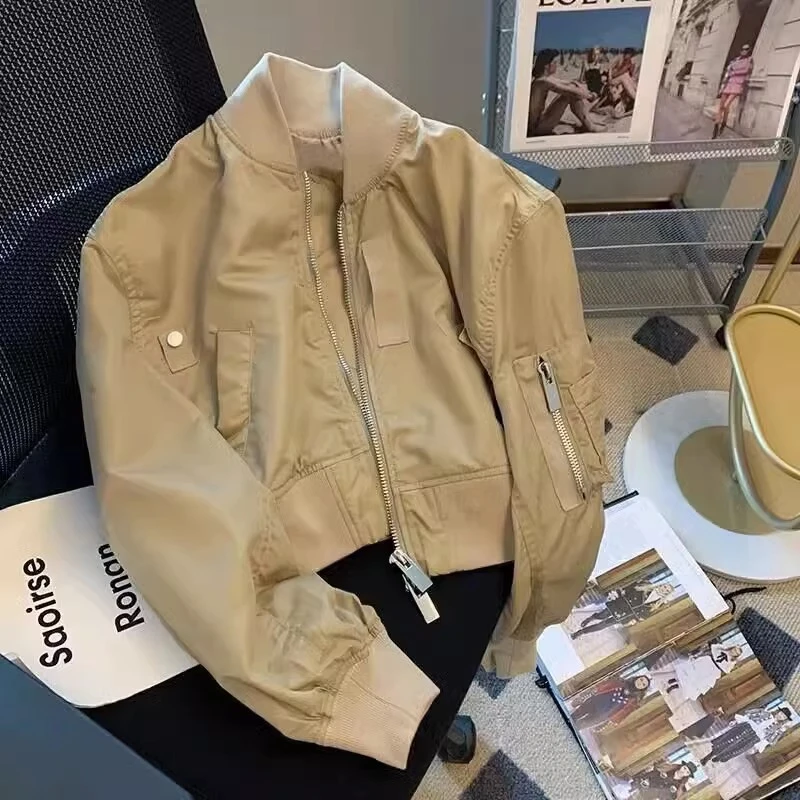 冲锋衣外套女春秋新款大码女装小个子休闲短款棒球服飞行员夹克潮