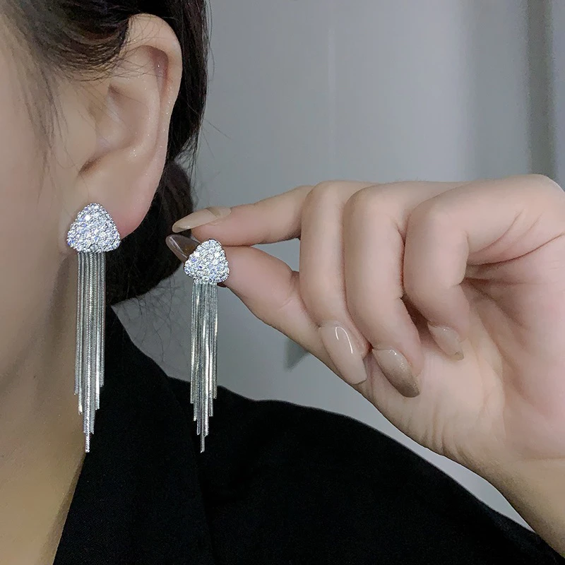 铜合金耳饰 长款流苏耳饰宴会显脸瘦耳环女潮小众设计高级感耳坠i