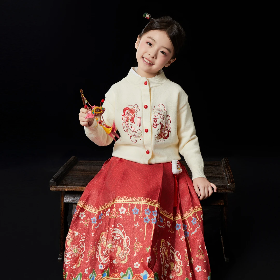 小虎帕蒂春季新品女童中国风女宝中式刺绣衬衫锦鲤喜庆马面裙套装