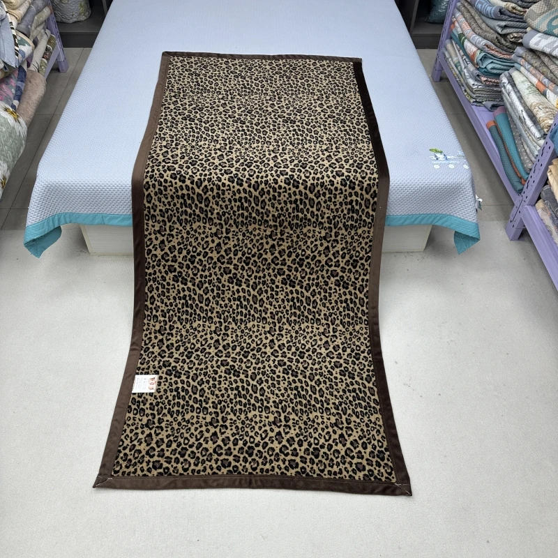 豹纹90*220cm宝宝绒床盖加厚秋冬沙发垫学生宿舍床毯过冬神器