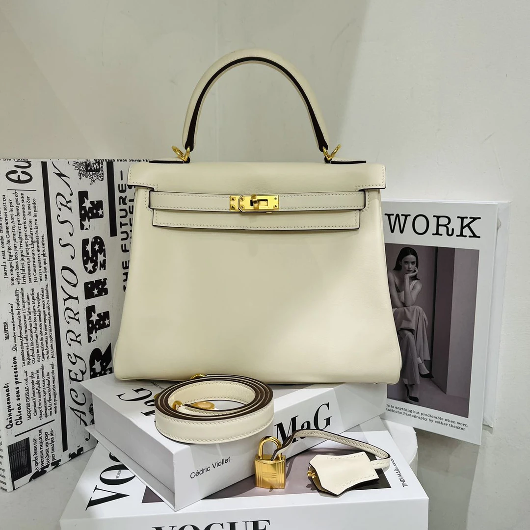 99新 hermes kelly25 NATA 奶油白 金扣 Z刻