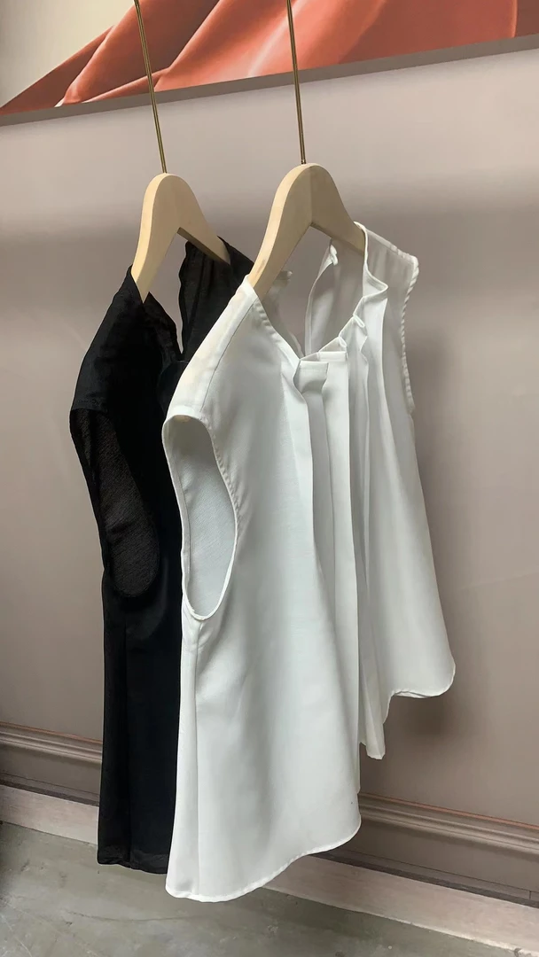 【娟姐专属875】 无袖显瘦短款上衣