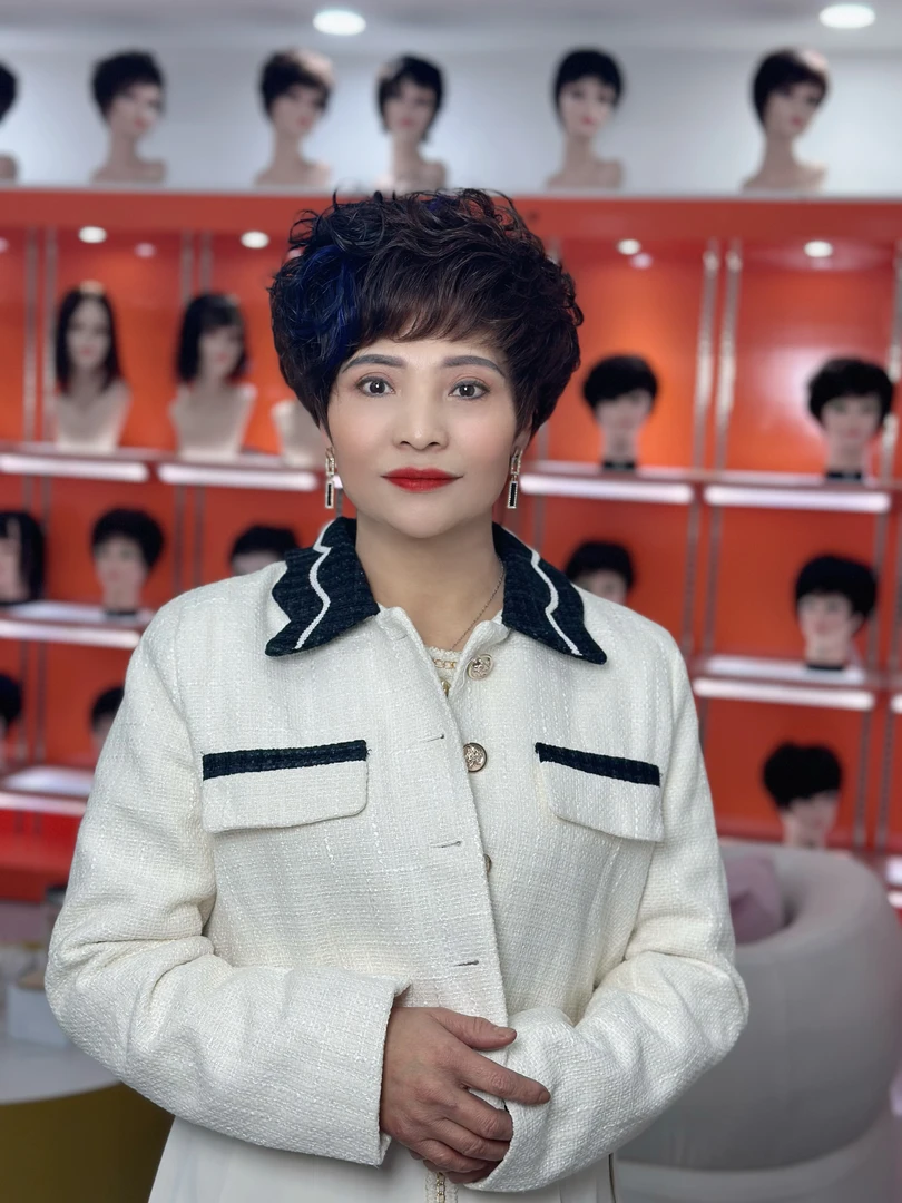 50号链接，嘉秀假发时尚短款羊毛卷假发手工