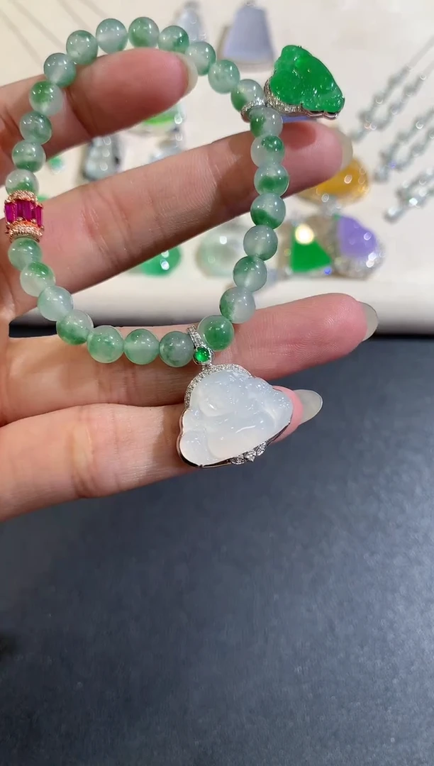 【闪购商品】翡翠吊坠(不含链)18K金镶嵌A111|1980拍一发一