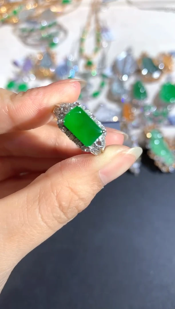 【闪购商品】翡翠戒指18K金镶嵌A499|19800